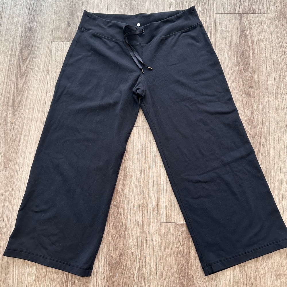 Lululemon Athletica Black Align Wide Leg Crop Size 8